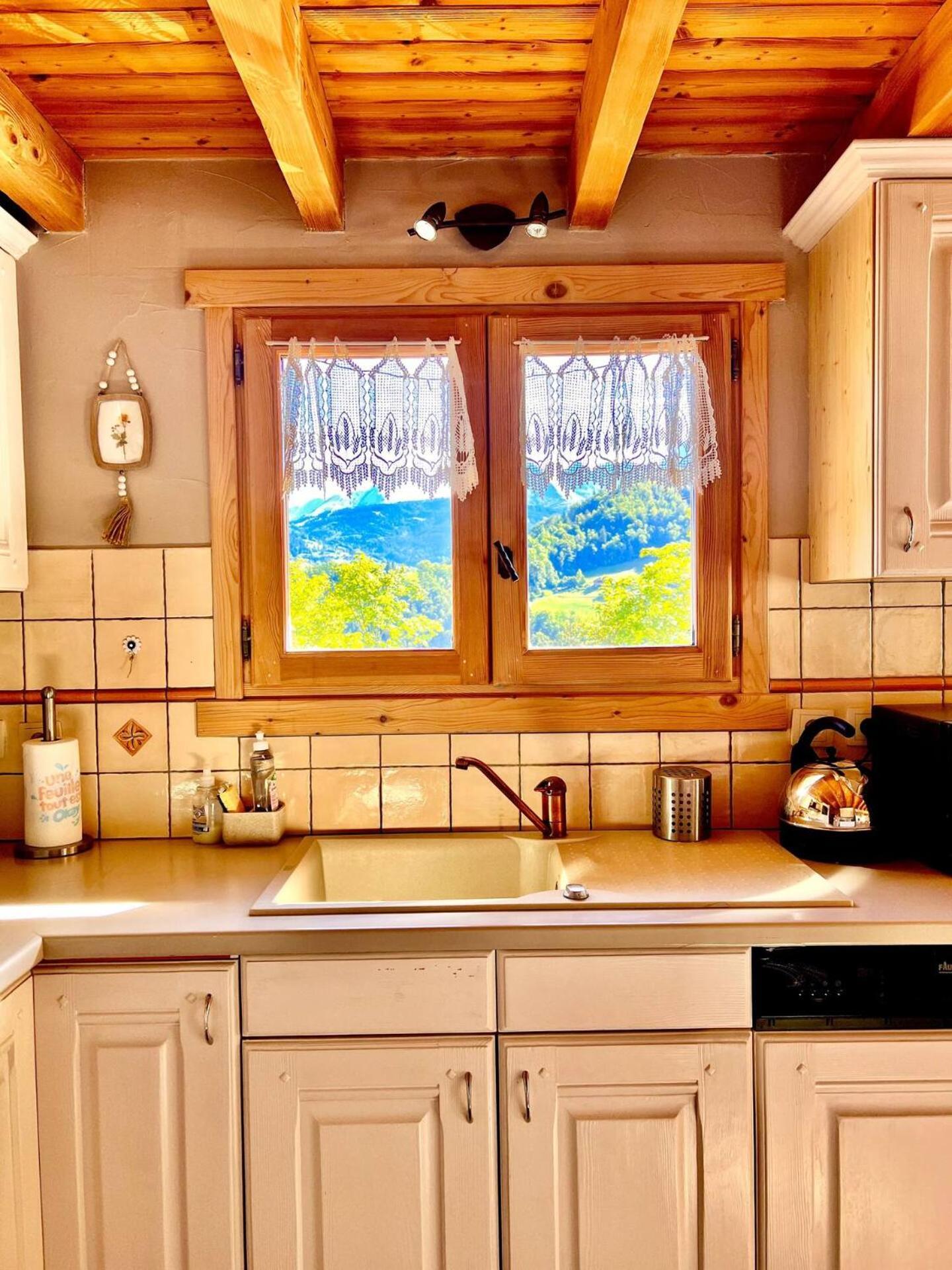 Charming Family Chalet For 8 People, With Private Hot Tub Les Clefs Luaran gambar