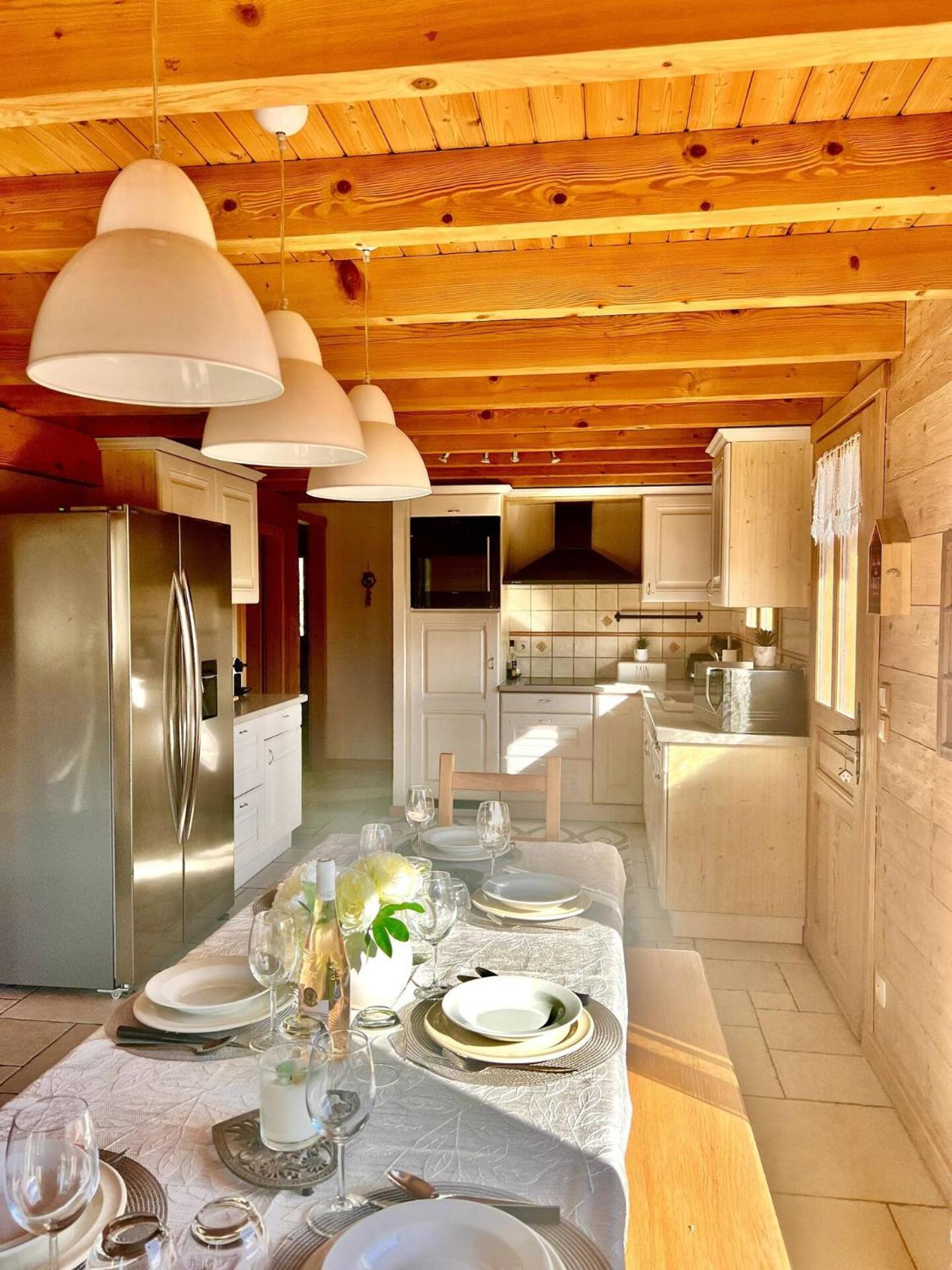 Charming Family Chalet For 8 People, With Private Hot Tub Les Clefs Luaran gambar
