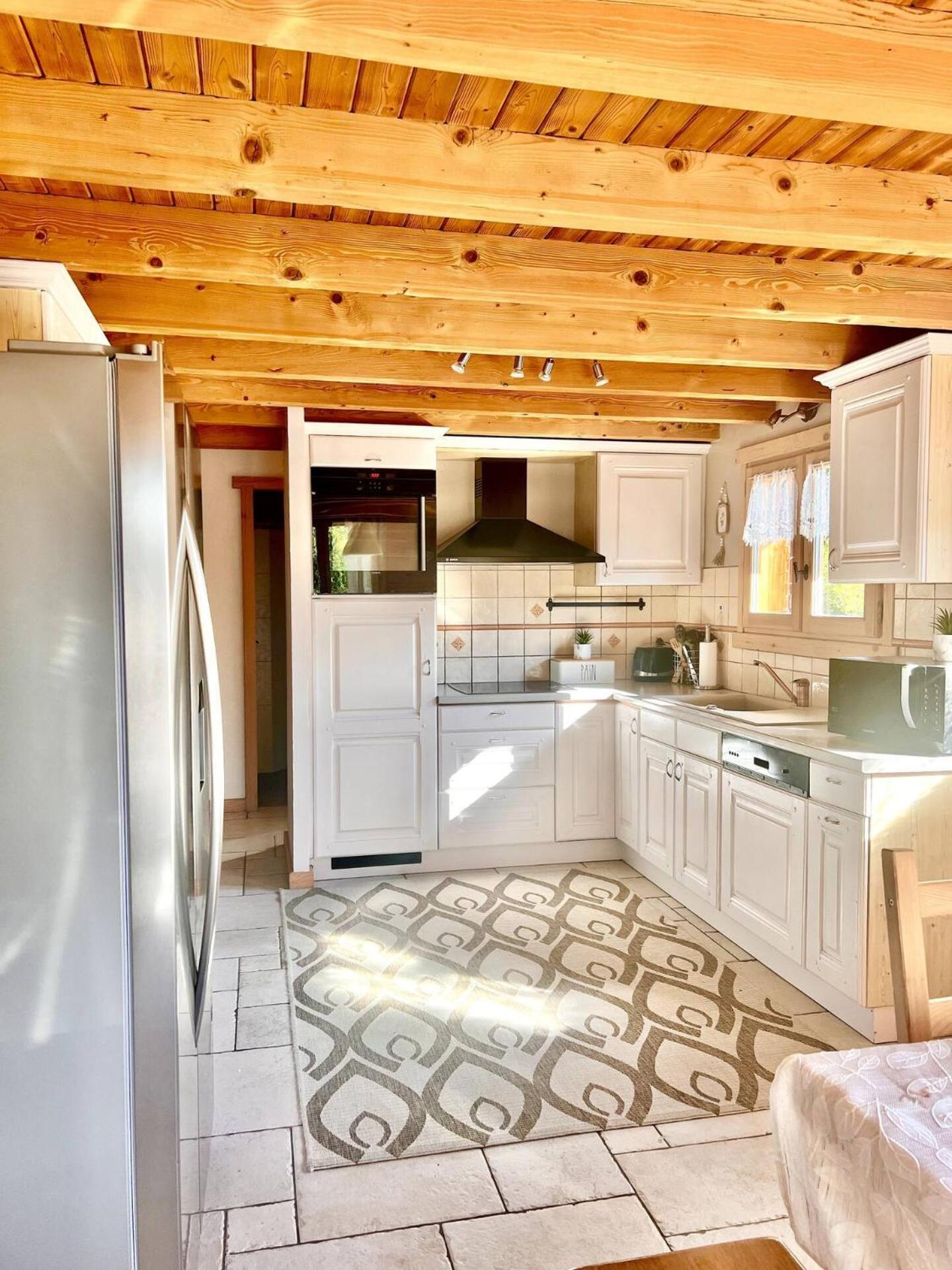 Charming Family Chalet For 8 People, With Private Hot Tub Les Clefs Luaran gambar